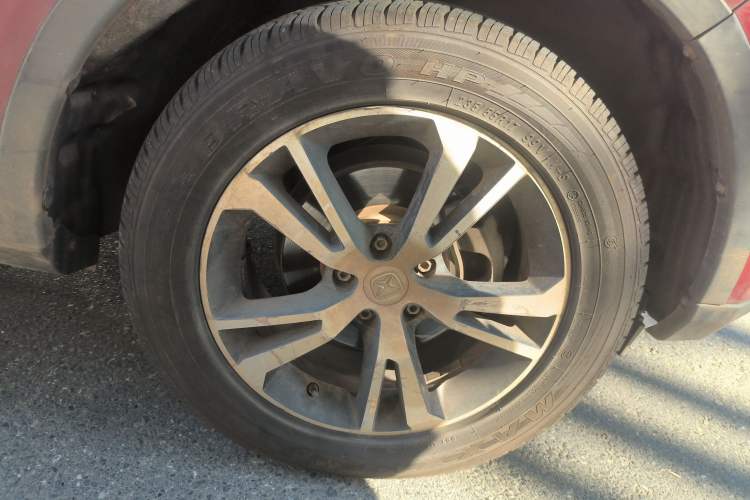 Used JMC Yusheng S330 2016 1.5L GTDi Automatic Two-Wheel Drive Prestige Edition Right Front Wheel Hub