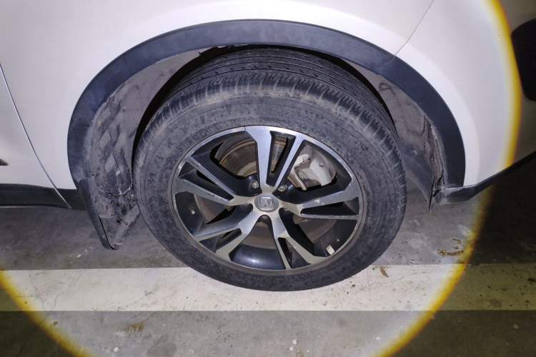 Used JMC Yusheng S330 2016 1.5L GTDi Automatic Two-Wheel Drive Prestige Edition Right Front Wheel Hub