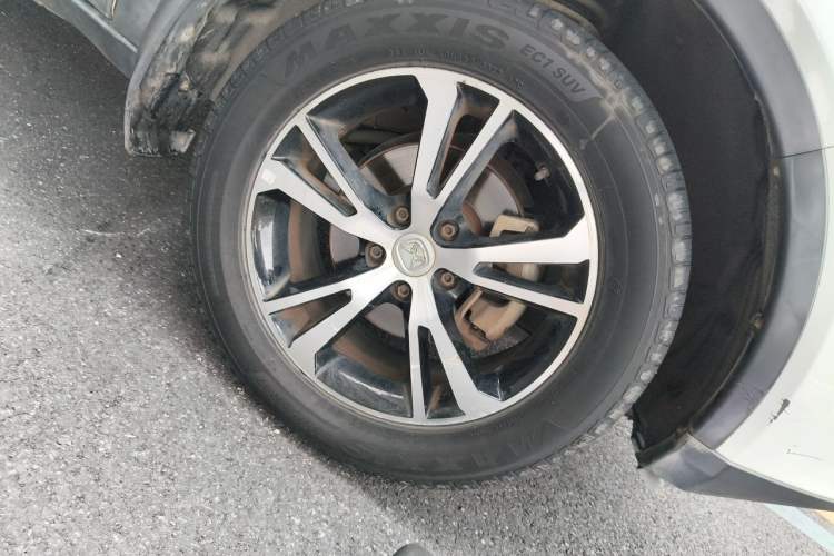 Used JMC Yusheng S330 2016 1.5L GTDi Automatic Two-Wheel Drive Fashion Edition Right Front Wheel Hub