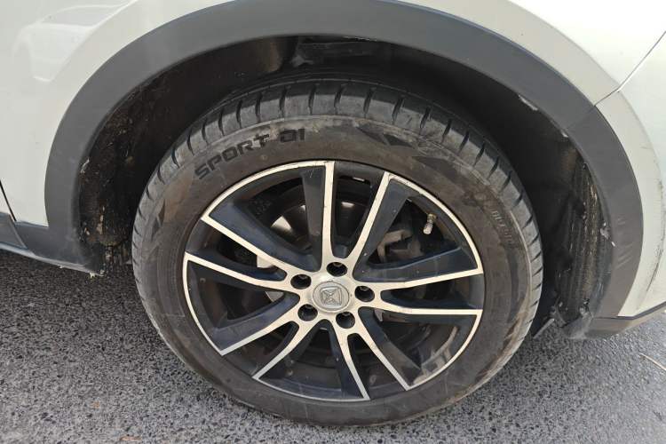 Used JMC Yusheng S330 2016 1.5L GTDi Automatic Two-Wheel Drive Flagship Edition Right Front Wheel Hub