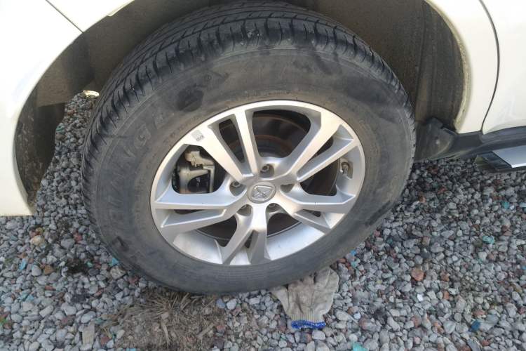 Used JMC Yusheng S330 2016 1.5L GTDi Automatic Two-Wheel Drive Comfort Edition Right Rear Wheel Hub