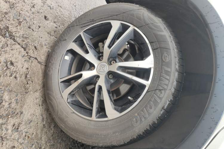 Used JMC Yusheng S330 2016 1.5L GTDi Automatic Two-Wheel Drive Prestige Edition Right Rear Wheel Hub