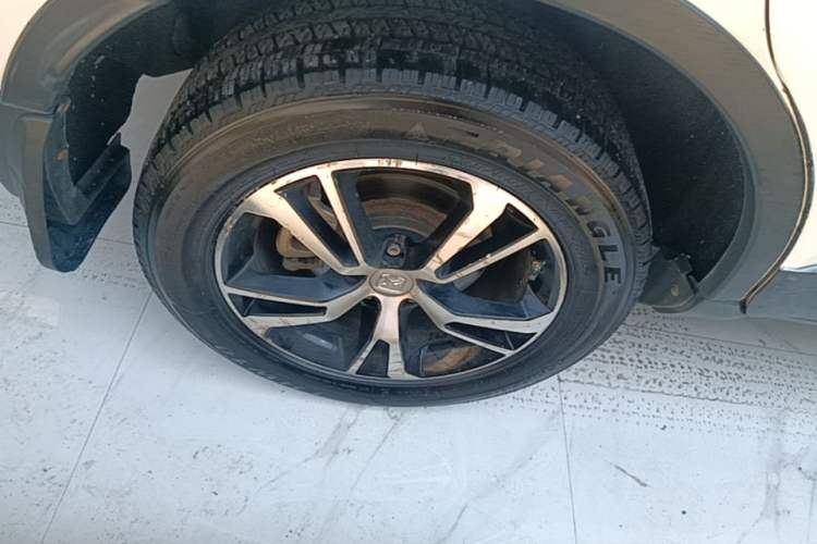 Used JMC Yusheng S330 2016 1.5L GTDi Automatic Two-Wheel Drive Prestige Edition Right Rear Wheel Hub