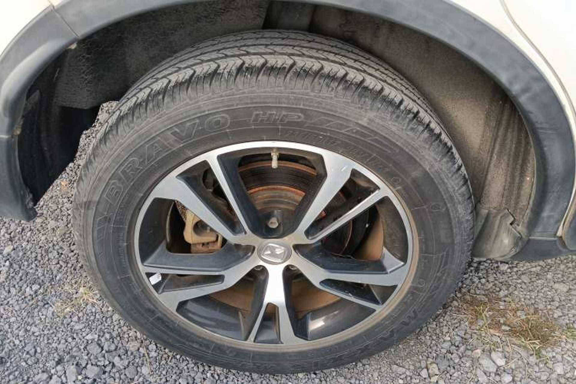 Used JMC Yusheng S330 2016 1.5L GTDi Automatic Two-Wheel Drive Fashion Edition Right Rear Wheel Hub