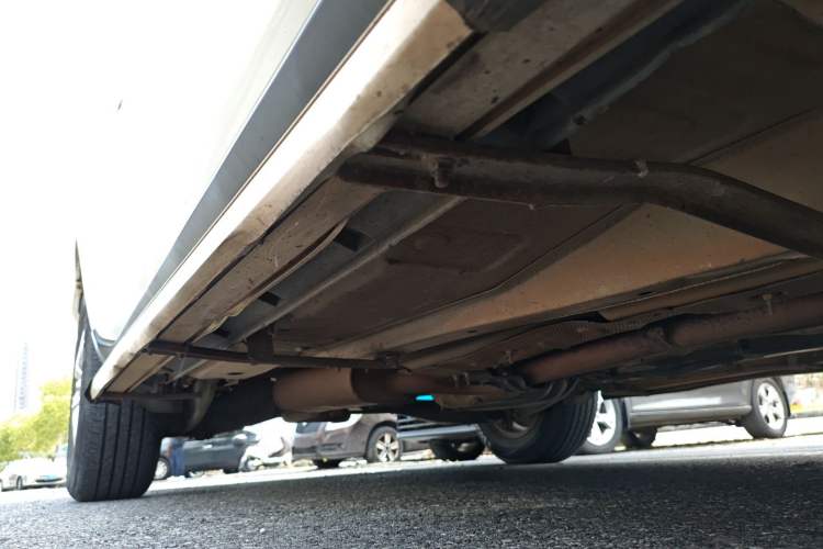 Used JMC Yusheng S330 2016 1.5L GTDi Automatic Two-Wheel Drive Comfort Edition Right Side Sill