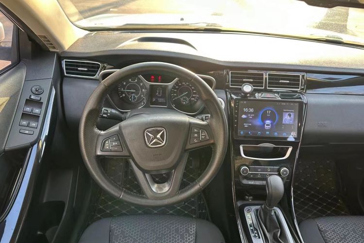 Used JMC Yusheng S330 2016 1.5L GTDi Automatic Two-Wheel Drive Comfort Edition Steering Wheel