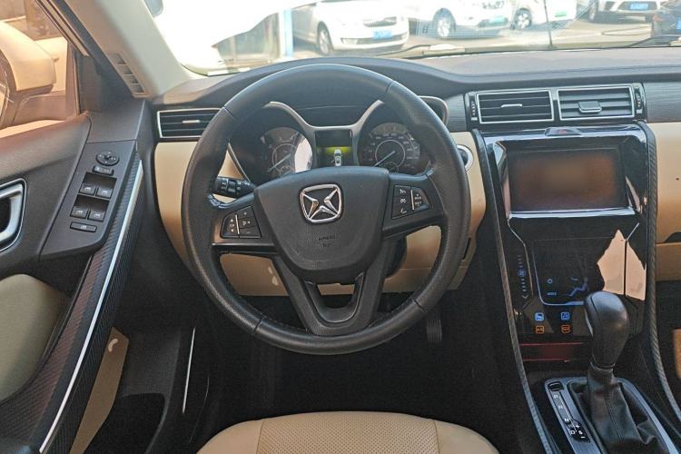 Used JMC Yusheng S330 2016 1.5L GTDi Automatic Two-Wheel Drive Flagship Edition Steering Wheel