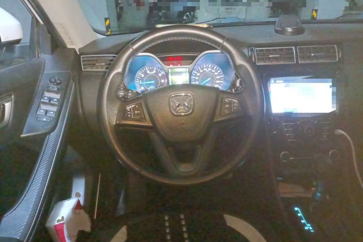 Used JMC Yusheng S330 2016 1.5L GTDi Automatic Two-Wheel Drive Fashion Edition Steering Wheel