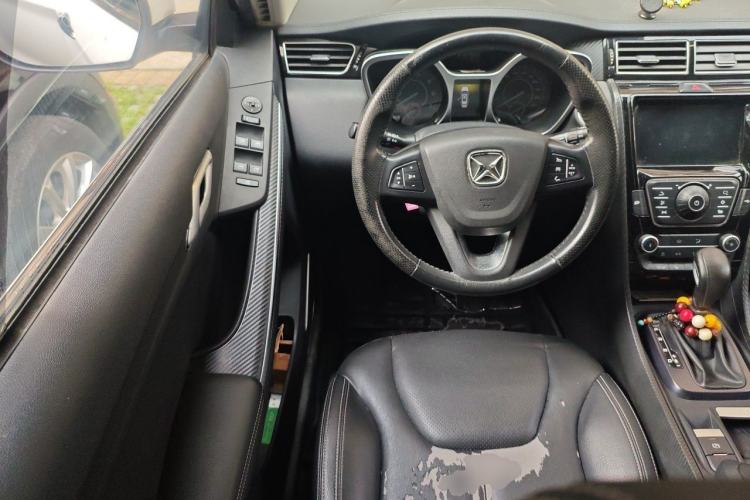 Used JMC Yusheng S330 2016 1.5L GTDi Automatic Two-Wheel Drive Prestige Edition Steering Wheel