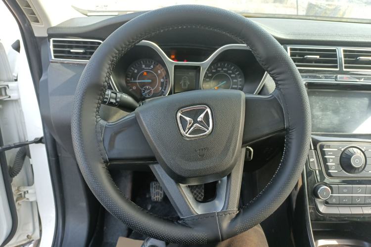 Used JMC Yusheng S330 2016 1.5L GTDi Manual Two-Wheel Drive Value Edition Steering Wheel