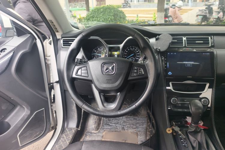 Used JMC Yusheng S330 2016 1.5L GTDi Automatic Two-Wheel Drive Prestige Edition Steering Wheel
