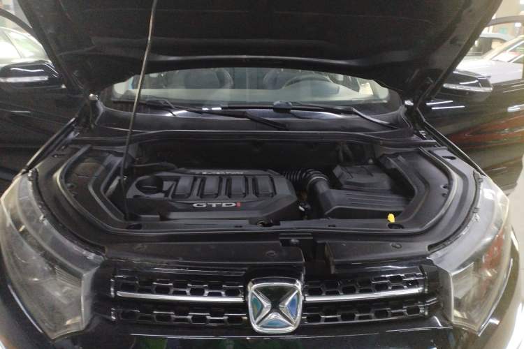 Used JMC Yusheng S330 2017 1.5L GTDi Automatic Two-Wheel Drive Midnight Edition Engine Bay