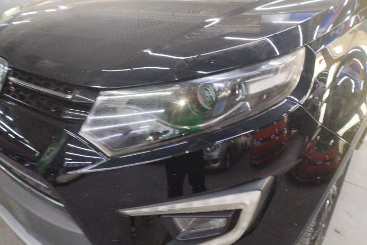 Used JMC Yusheng S330 2017 1.5L GTDi Automatic Two-Wheel Drive Midnight Edition Left Front Headlight