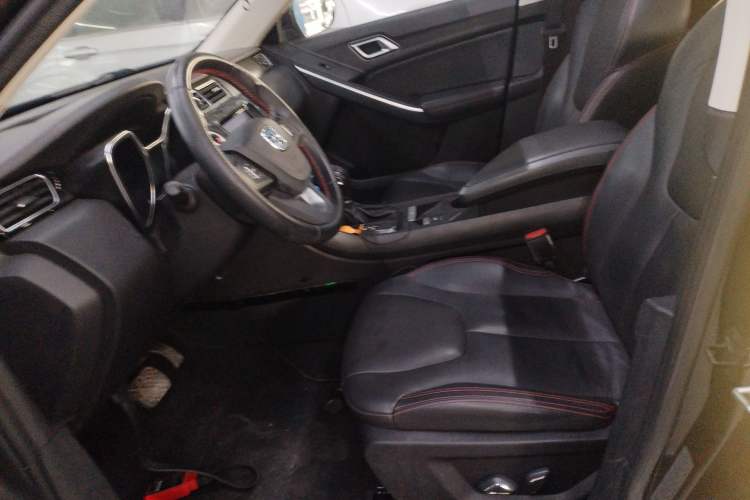 Used JMC Yusheng S330 2017 1.5L GTDi Automatic Two-Wheel Drive Midnight Edition Left Front Seat