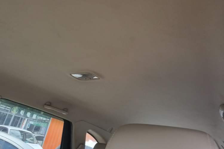 Used JMC Yusheng S350 2011 2.4T Two-Wheel-Drive Luxury 5-Seater Headliner