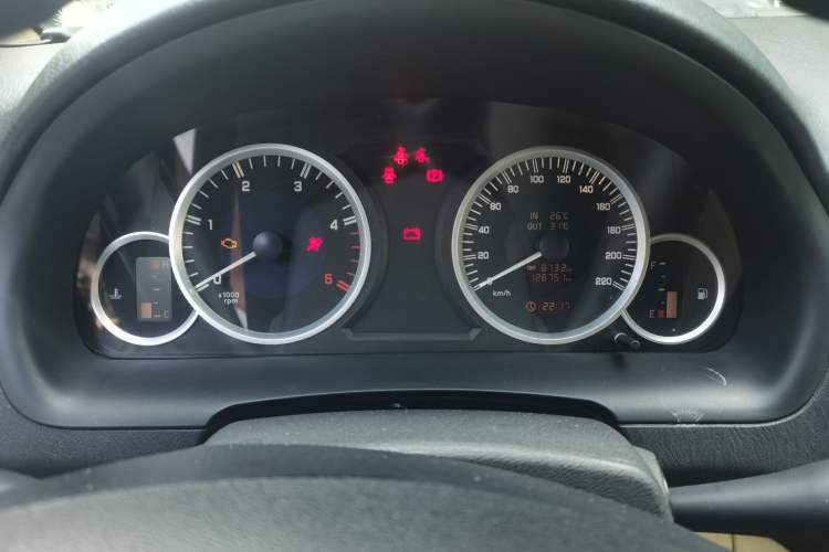 Used JMC Yusheng S350 2011 2.4T Two-Wheel-Drive Luxury 5-Seater Instrument Cluster