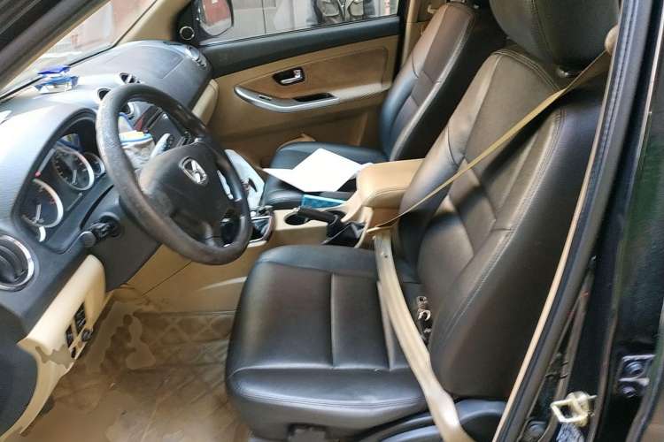 Used JMC Yusheng S350 2011 2.4T Two-Wheel-Drive Luxury 5-Seater Left Front Seat
