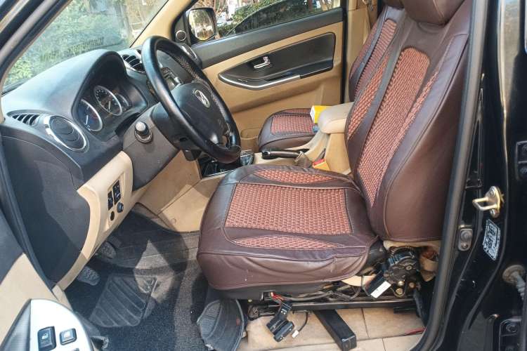 Used JMC Yusheng S350 2011 2.4T Four-Wheel-Drive Ultra-Luxury 5-Seater Left Front Seat