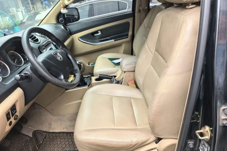 Used JMC Yusheng S350 2011 2.4T Two-Wheel-Drive Luxury 5-Seater Left Front Seat