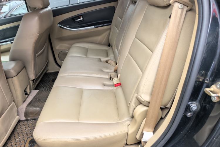 Used JMC Yusheng S350 2011 2.4T Two-Wheel-Drive Luxury 5-Seater Left Rear Seat