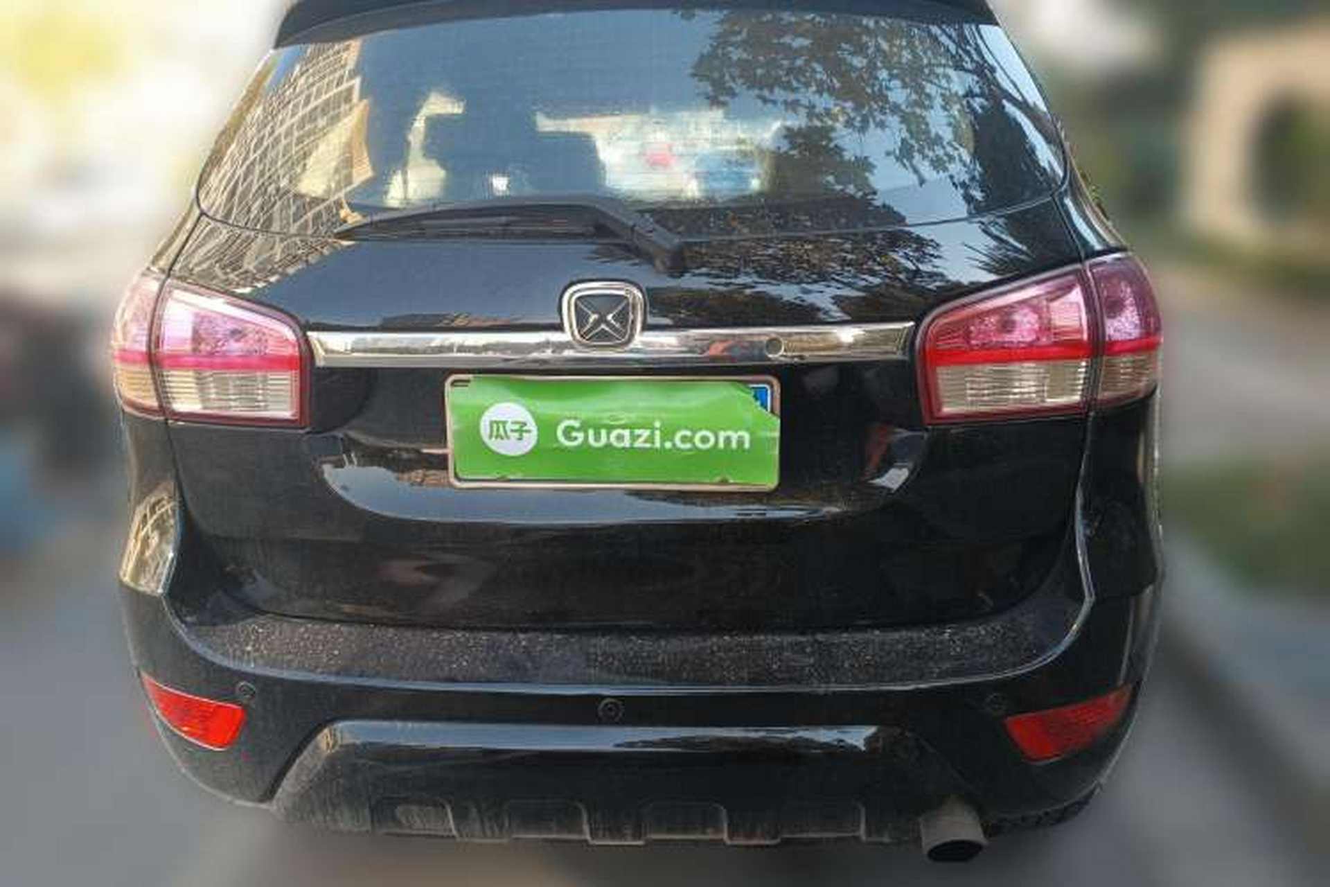 Used JMC Yusheng S350 2011 2.4T Four-Wheel-Drive Ultra-Luxury 5-Seater Rear
