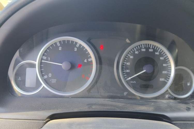 Used JMC Yusheng S350 2011 2.4T Two-Wheel-Drive Luxury 5-Seater Instrument Cluster