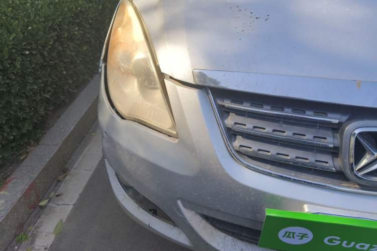 Used JMC Yusheng S350 2011 2.4T Two-Wheel-Drive Luxury 5-Seater Right Front Headlight