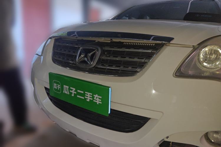 Used JMC Yusheng S350 2011 2.4T Two-Wheel-Drive Luxury 5-Seater Front