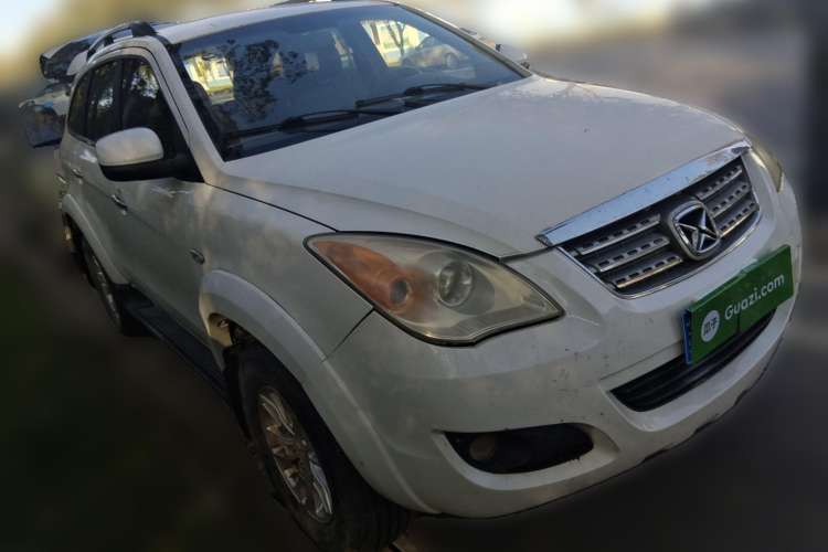 Used JMC Yusheng S350 2011 2.4T Two-Wheel-Drive Luxury 5-Seater Front Right 45 Deg