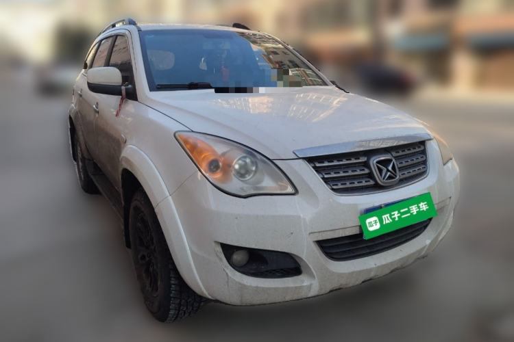 Used JMC Yusheng S350 2011 2.4T Two-Wheel-Drive Luxury 5-Seater Front Right 45 Deg
