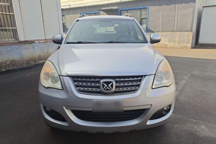 Used JMC Yusheng S350 2011 2.4T Two-Wheel-Drive Luxury 5-Seater Front