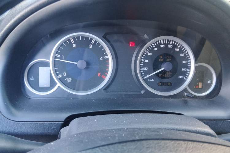 Used JMC Yusheng S350 2011 2.4T Two-Wheel-Drive Luxury 5-Seater Instrument Cluster