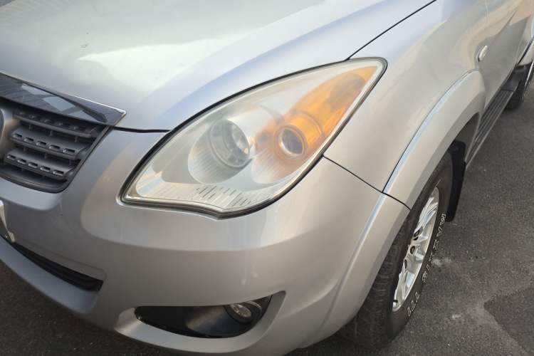 Used JMC Yusheng S350 2011 2.4T Two-Wheel-Drive Luxury 5-Seater Left Front Headlight