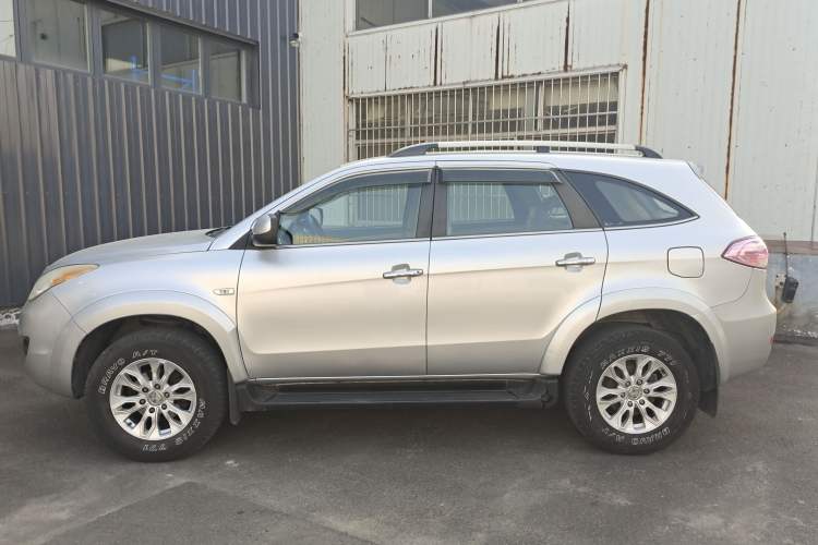 Used JMC Yusheng S350 2011 2.4T Two-Wheel-Drive Luxury 5-Seater Left Side