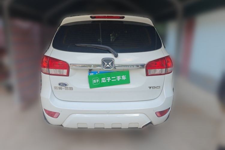 Used JMC Yusheng S350 2011 2.4T Two-Wheel-Drive Luxury 5-Seater Rear