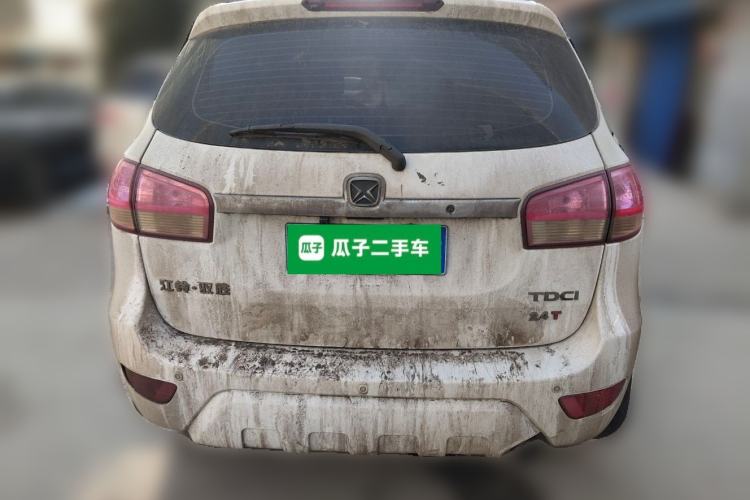Used JMC Yusheng S350 2011 2.4T Two-Wheel-Drive Luxury 5-Seater Rear