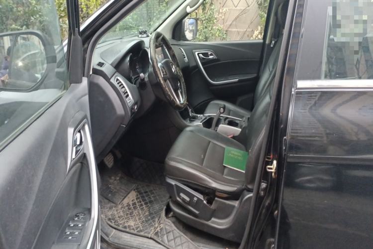 Used JMC Yusheng S350 2013 2.4T Automatic 4x4 Diesel Ultra-Luxury 5-Seater Driver Seat
