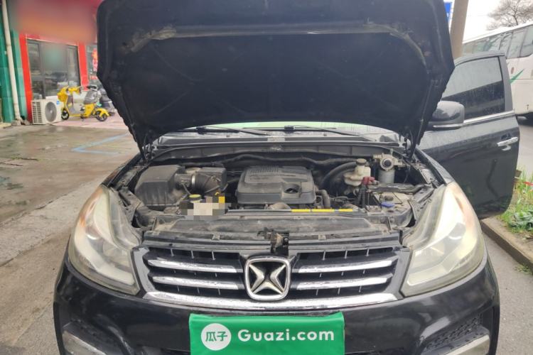 Used JMC Yusheng S350 2013 2.4T Automatic 2WD Diesel Luxury Edition 5 Seats Engine Bay
