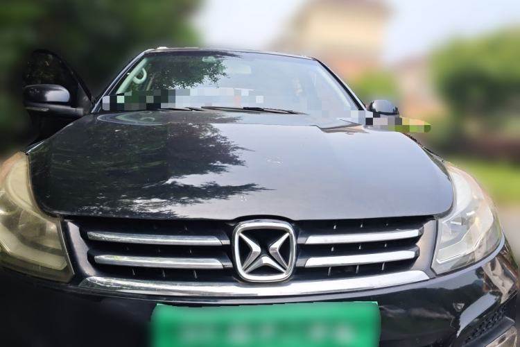 Used JMC Yusheng S350 2013 2.4T Automatic 2WD Diesel Luxury Edition 5 Seats Front