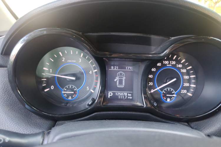 Used JMC Yusheng S350 2013 2.4T Automatic 2WD Diesel Luxury Edition 5 Seats Instrument Cluster
