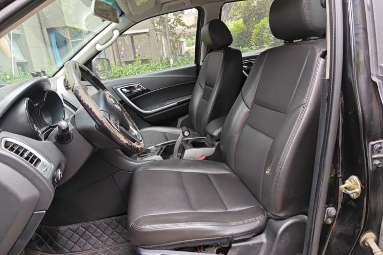 Used JMC Yusheng S350 2013 2.4T Automatic 4x4 Diesel Ultra-Luxury 5-Seater Left Front Seat