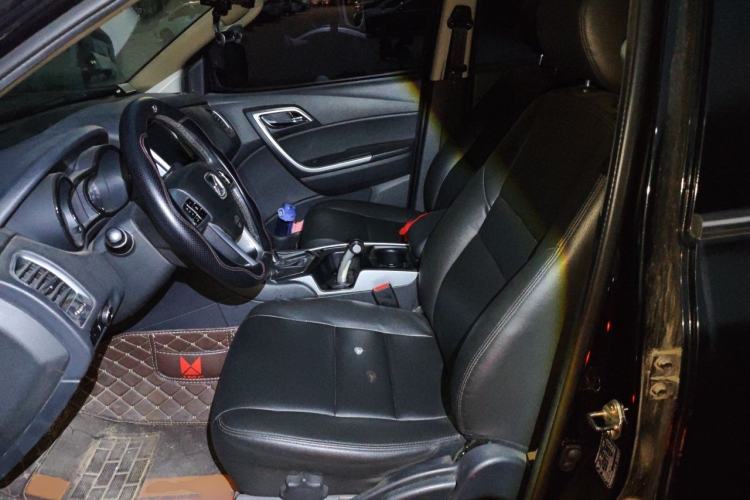 Used JMC Yusheng S350 2013 2.4T Automatic 4x4 Diesel Luxury 5-Seater Left Front Seat