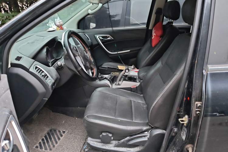 Used JMC Yusheng S350 2013 2.4T Automatic 2WD Diesel Luxury 7-Seater Left Front Seat