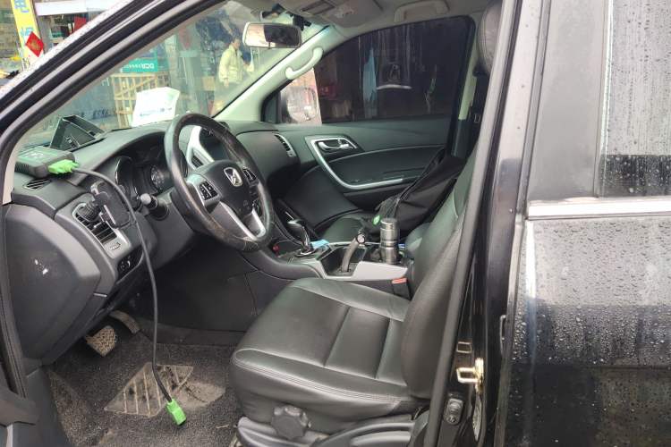 Used JMC Yusheng S350 2013 2.4T Automatic 2WD Diesel Luxury Edition 5 Seats Left Front Seat