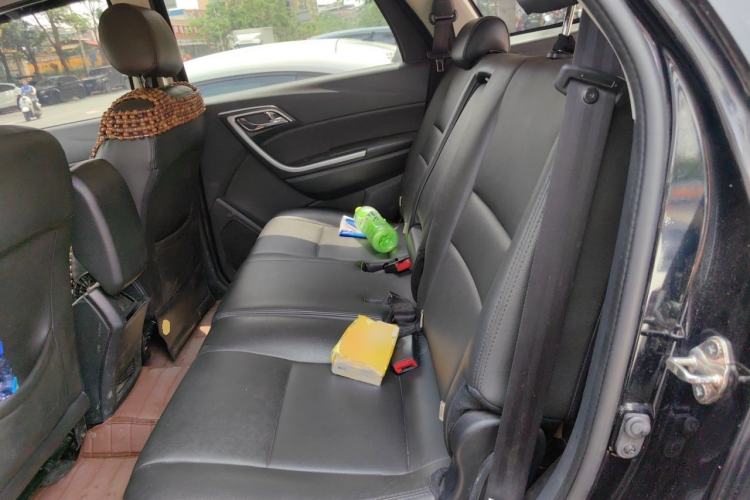 Used JMC Yusheng S350 2013 2.4T Automatic 2WD Diesel Ultra-Luxury 5-Seater Left Rear Seat