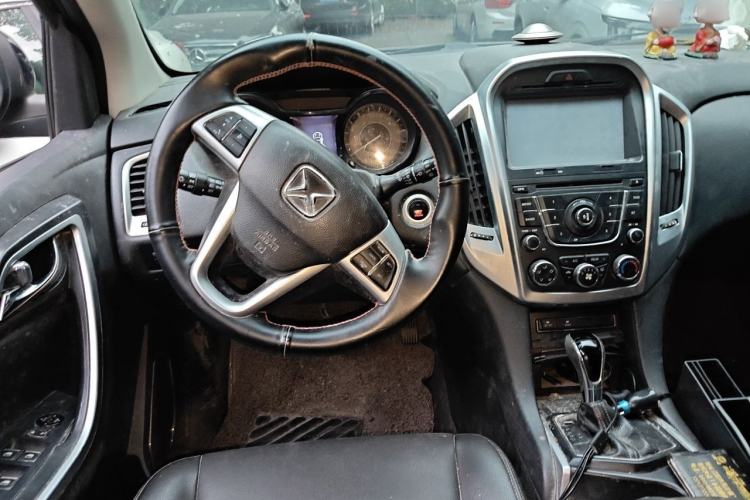 Used JMC Yusheng S350 2013 2.4T Automatic 2WD Diesel Luxury 7-Seater Steering Wheel