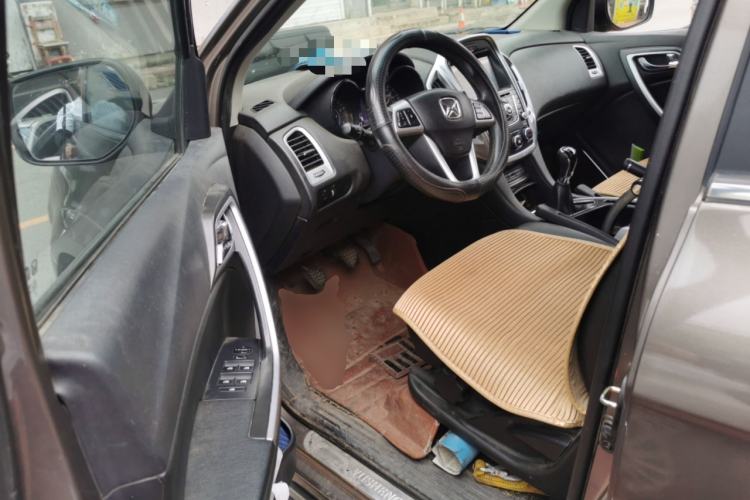 Used JMC Yusheng S350 2013 2.4T Manual 4x4 Diesel Luxury Edition 5 Seats Driver Seat