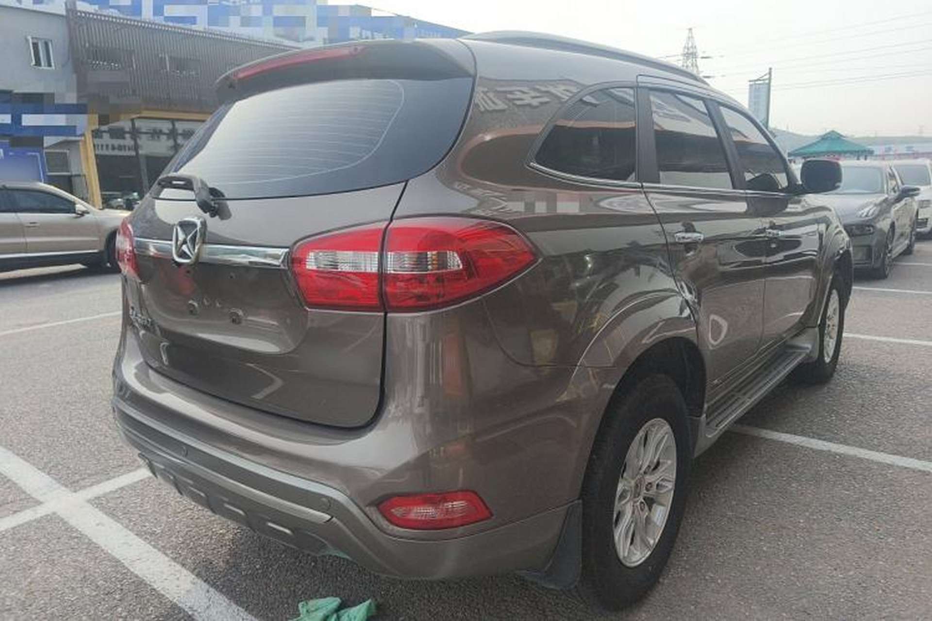 Used JMC Yusheng S350 2013 2.4T Automatic 2WD Diesel Luxury Edition 5 Seats Exterior 3