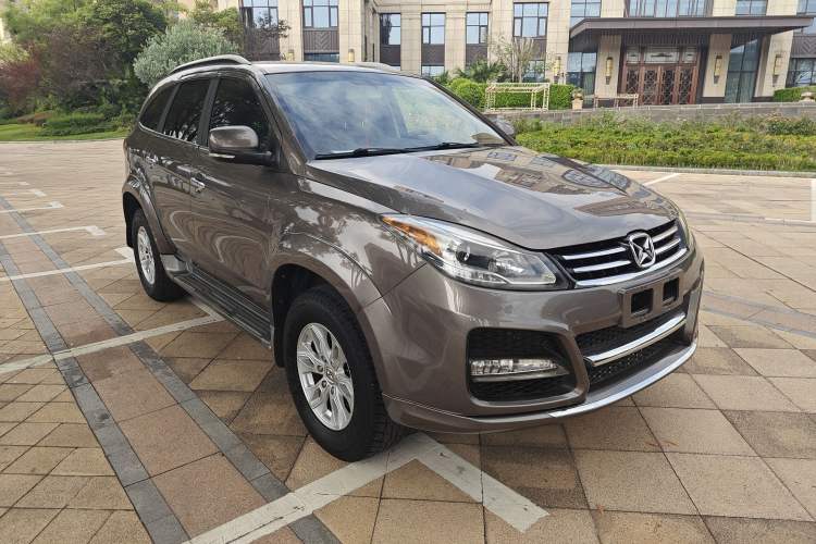 Used JMC Yusheng S350 2013 2.4T Automatic 2WD Diesel Luxury Edition 5 Seats Front Right 45 Deg