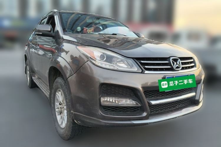 Used JMC Yusheng S350 2013 2.4T Automatic 2WD Diesel Luxury Edition 5 Seats Front Right 45 Deg
